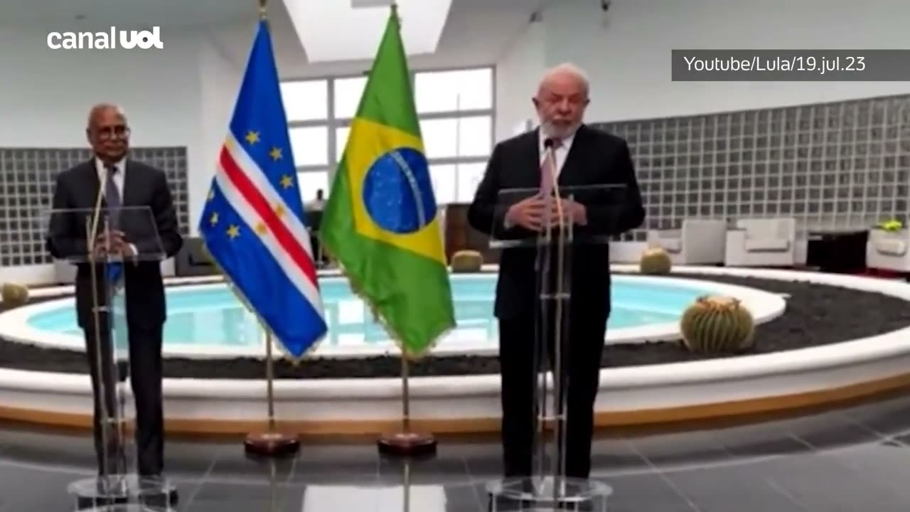 Lula em declaração à imprensa, no púlpito